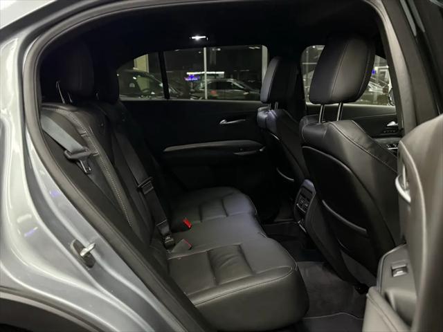 2024 Cadillac XT4 FWD Premium Luxury