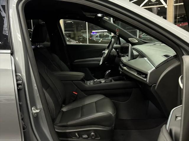 2024 Cadillac XT4 FWD Premium Luxury