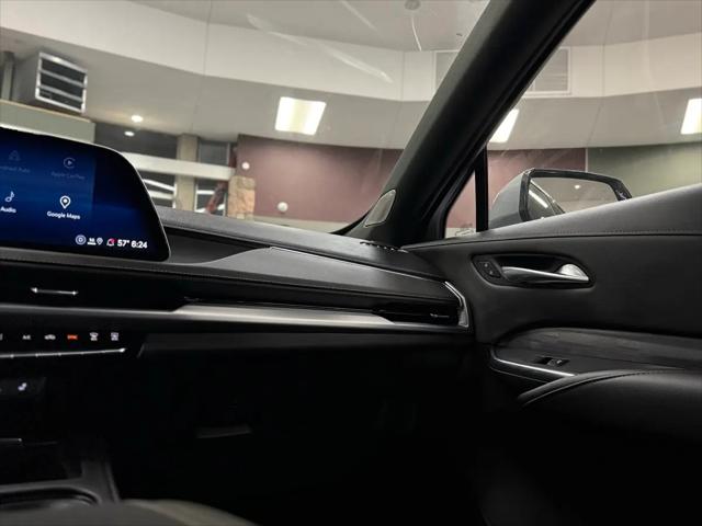 2024 Cadillac XT4 FWD Premium Luxury