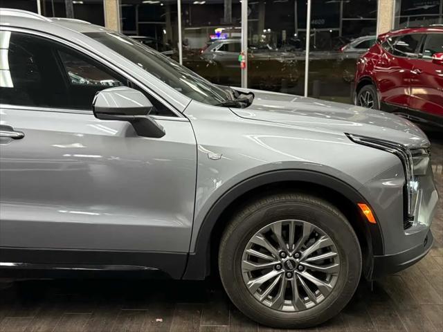 2024 Cadillac XT4 FWD Premium Luxury