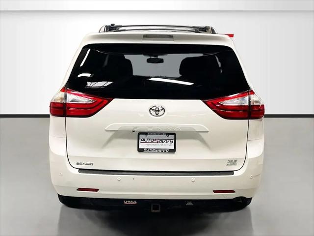2017 Toyota Sienna XLE 7 Passenger