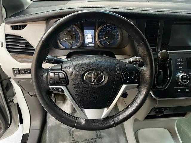 2017 Toyota Sienna XLE 7 Passenger