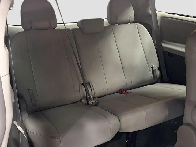 2017 Toyota Sienna XLE 7 Passenger