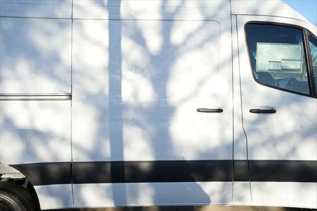 2026 Mercedes-Benz Sprinter 2500 Standard Roof 4-Cyl Diesel HO