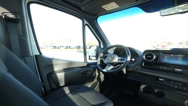 2026 Mercedes-Benz Sprinter 2500 Standard Roof 4-Cyl Diesel HO