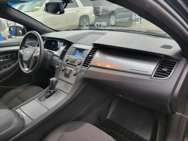 2017 Ford Taurus SEL