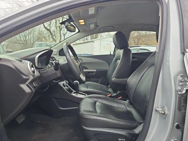 2019 Chevrolet Sonic Premier Auto