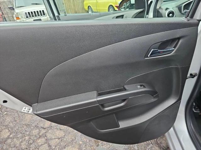 2019 Chevrolet Sonic Premier Auto