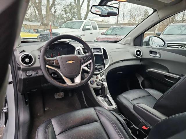 2019 Chevrolet Sonic Premier Auto