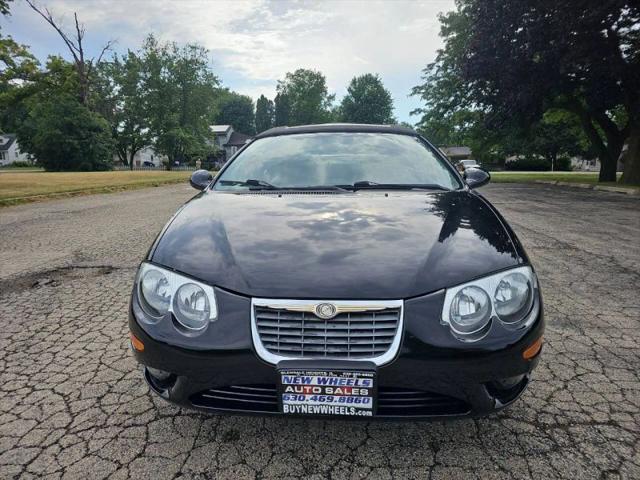 2002 Chrysler 300M Base