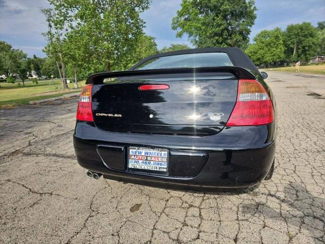 2002 Chrysler 300M Base