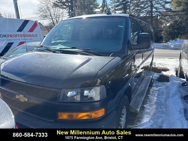 2020 Chevrolet Express Passenger RWD 3500 Extended Wheelbase LS