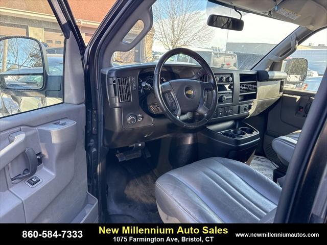 2020 Chevrolet Express Passenger RWD 3500 Extended Wheelbase LS