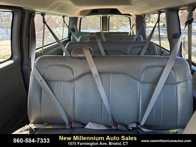 2020 Chevrolet Express Passenger RWD 3500 Extended Wheelbase LS