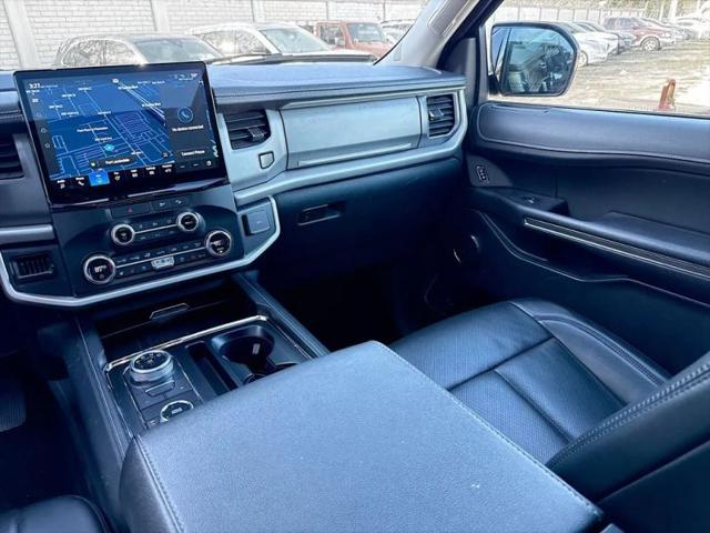 2022 Ford Expedition Max XLT