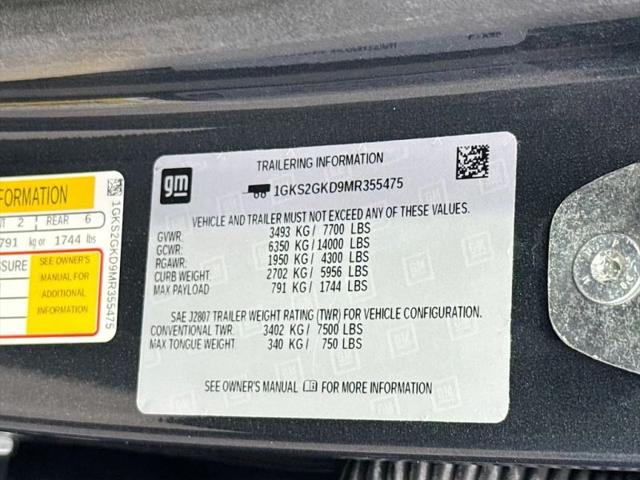2021 GMC Yukon XL 4WD SLT