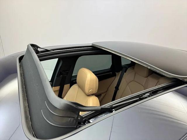 2021 Porsche Macan Base