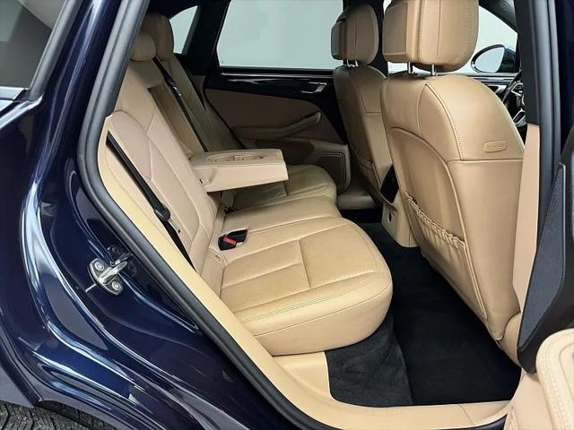 2021 Porsche Macan Base