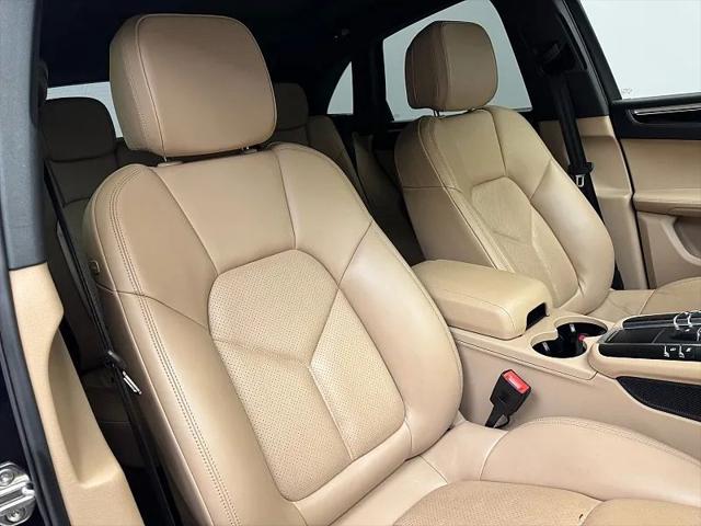 2021 Porsche Macan Base