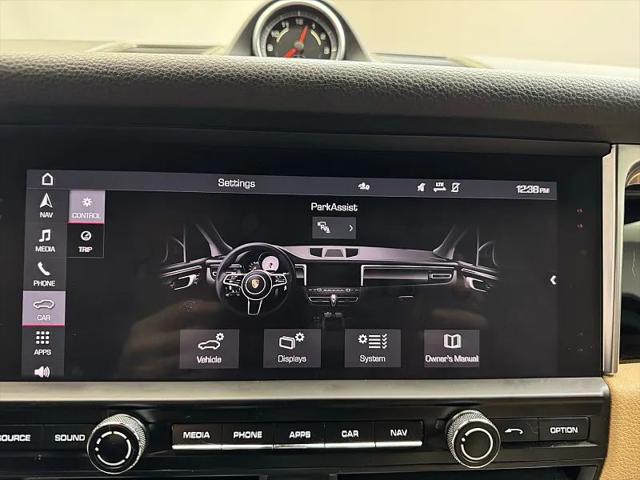 2021 Porsche Macan Base