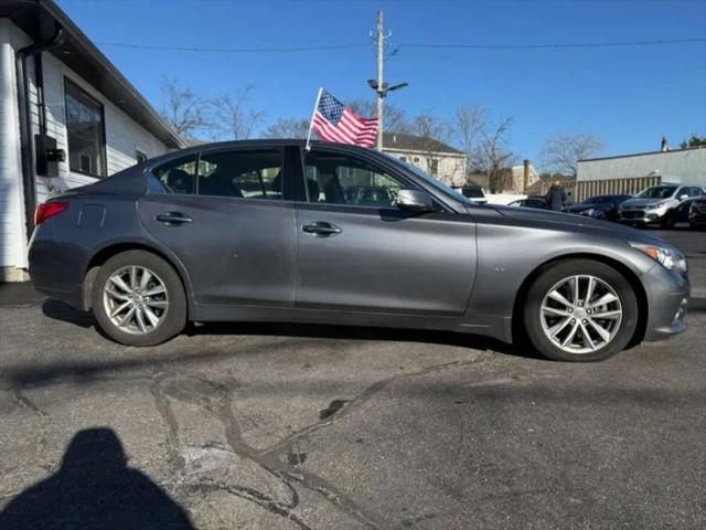 2015 INFINITI Q50 Premium