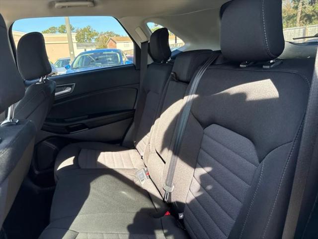 2021 Ford Edge SE
