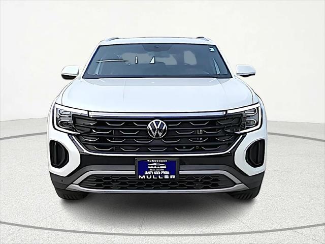 2026 Volkswagen Atlas Cross Sport SE with Technology