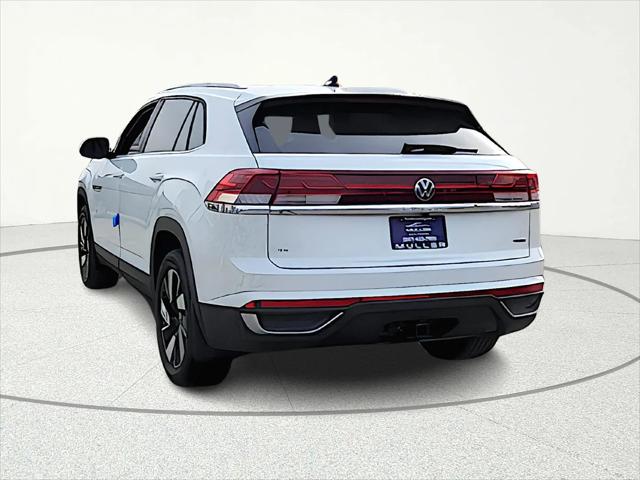 2026 Volkswagen Atlas Cross Sport SE with Technology