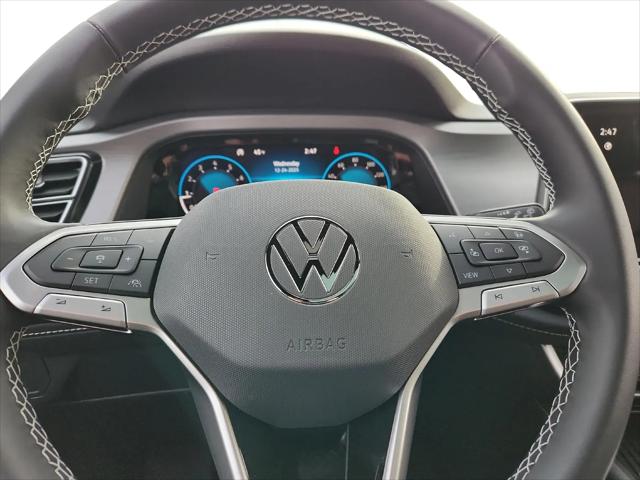2026 Volkswagen Atlas Cross Sport SE with Technology