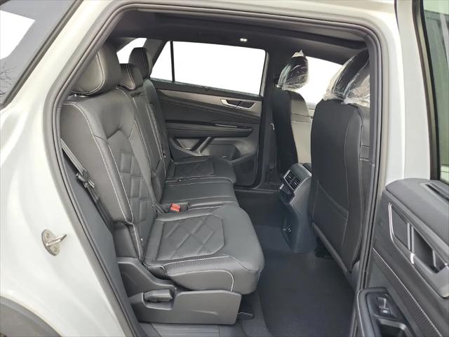 2026 Volkswagen Atlas Cross Sport SE with Technology