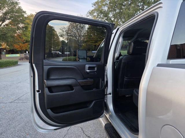 2017 GMC Sierra 3500HD Denali