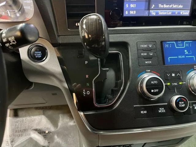 2017 Toyota Sienna XLE 7 Passenger