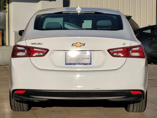 2022 Chevrolet Malibu FWD LT
