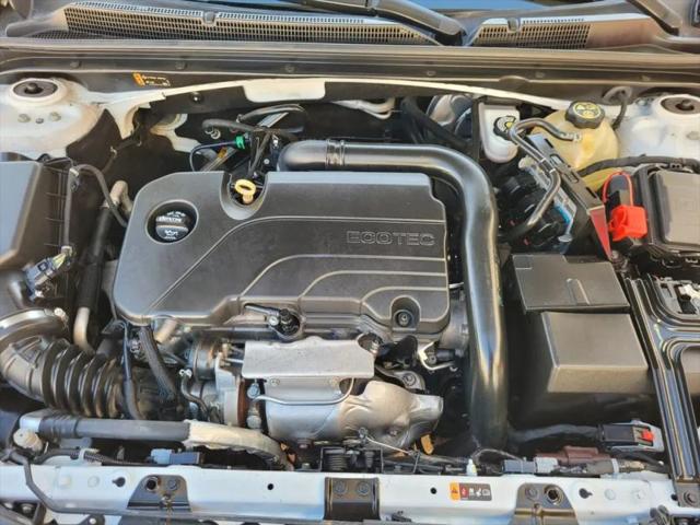 2022 Chevrolet Malibu FWD LT