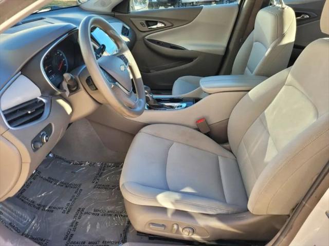 2022 Chevrolet Malibu FWD LT