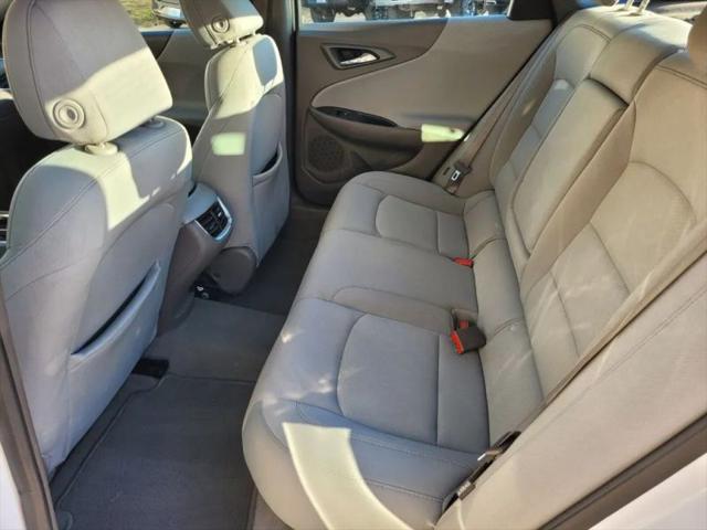 2022 Chevrolet Malibu FWD LT