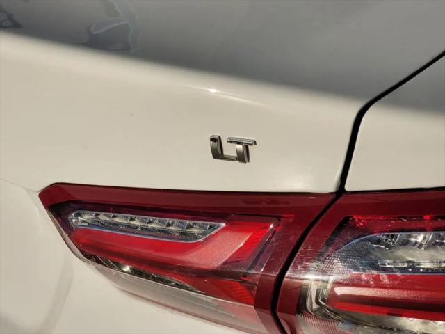 2022 Chevrolet Malibu FWD LT