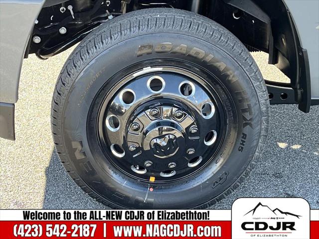 2026 Ram 3500 Big Horn Crew Cab 4x4 8' Box
