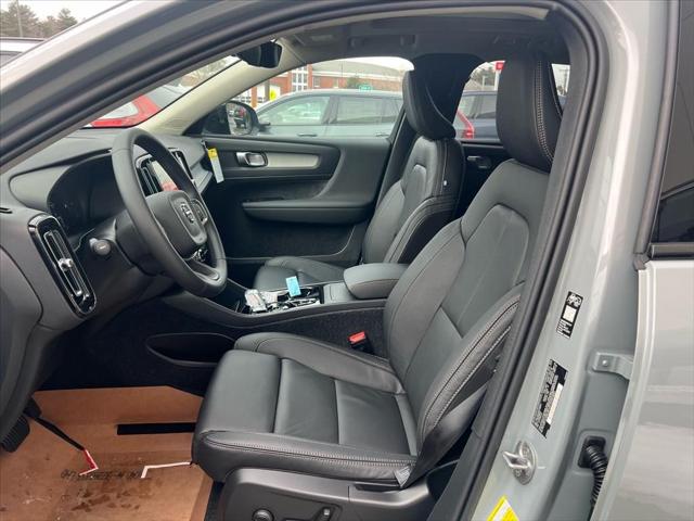 2026 Volvo XC40 B5 Plus