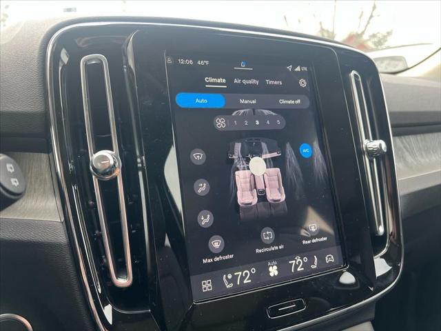 2026 Volvo XC40 B5 Plus