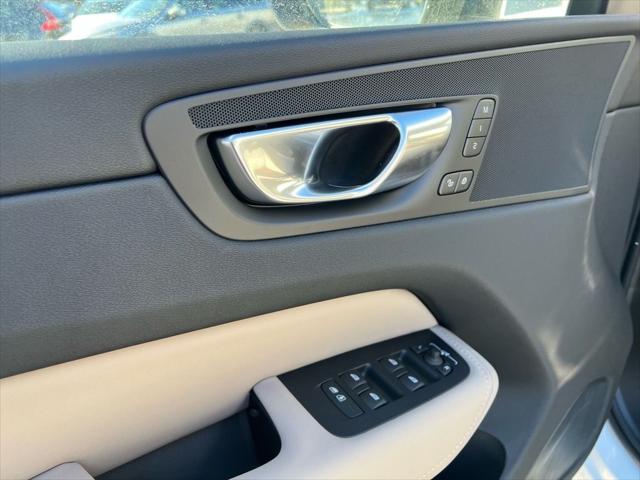 2026 Volvo XC60 Plug-In Hybrid T8 Plus
