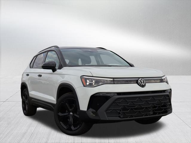 2026 Volkswagen Taos SE Black for sale in Topeka, KS