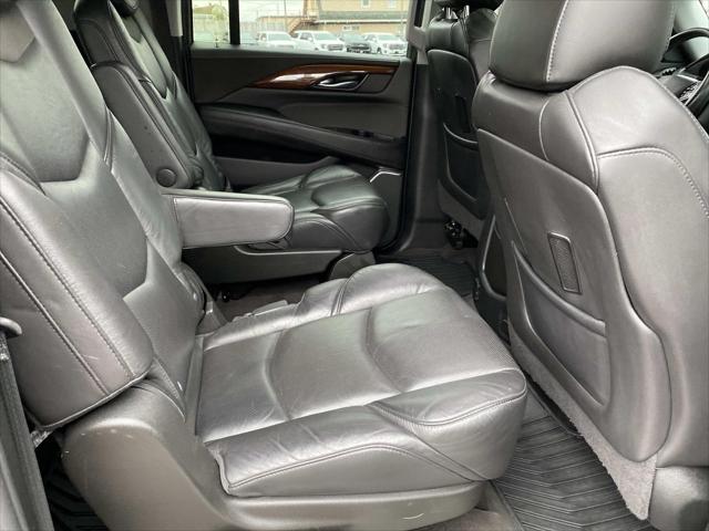 2020 Cadillac Escalade ESV 4WD Luxury