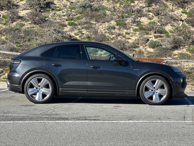 2025 Porsche Macan Electric Electric
