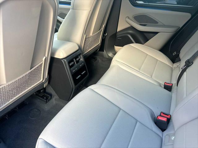 2025 Porsche Macan Electric Electric