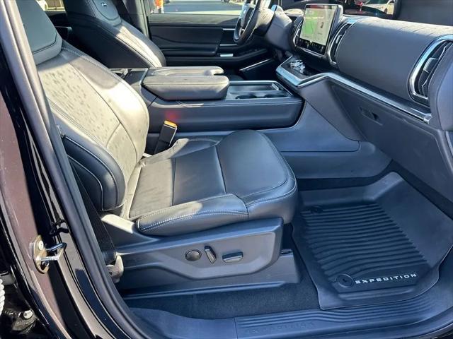 2025 Ford Expedition Platinum MAX