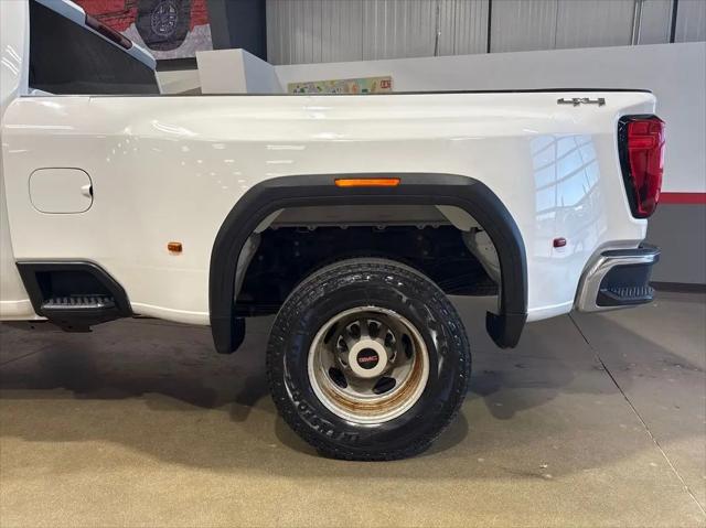 2023 GMC Sierra 3500HD 4WD Crew Cab Long Bed Pro