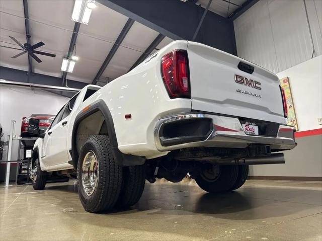 2023 GMC Sierra 3500HD 4WD Crew Cab Long Bed Pro