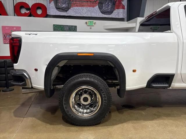 2023 GMC Sierra 3500HD 4WD Crew Cab Long Bed Pro