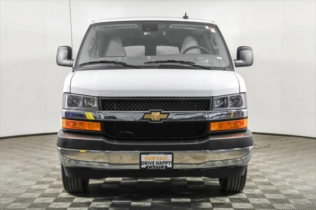 2025 Chevrolet Express Passenger RWD 3500 Extended Wheelbase LT
